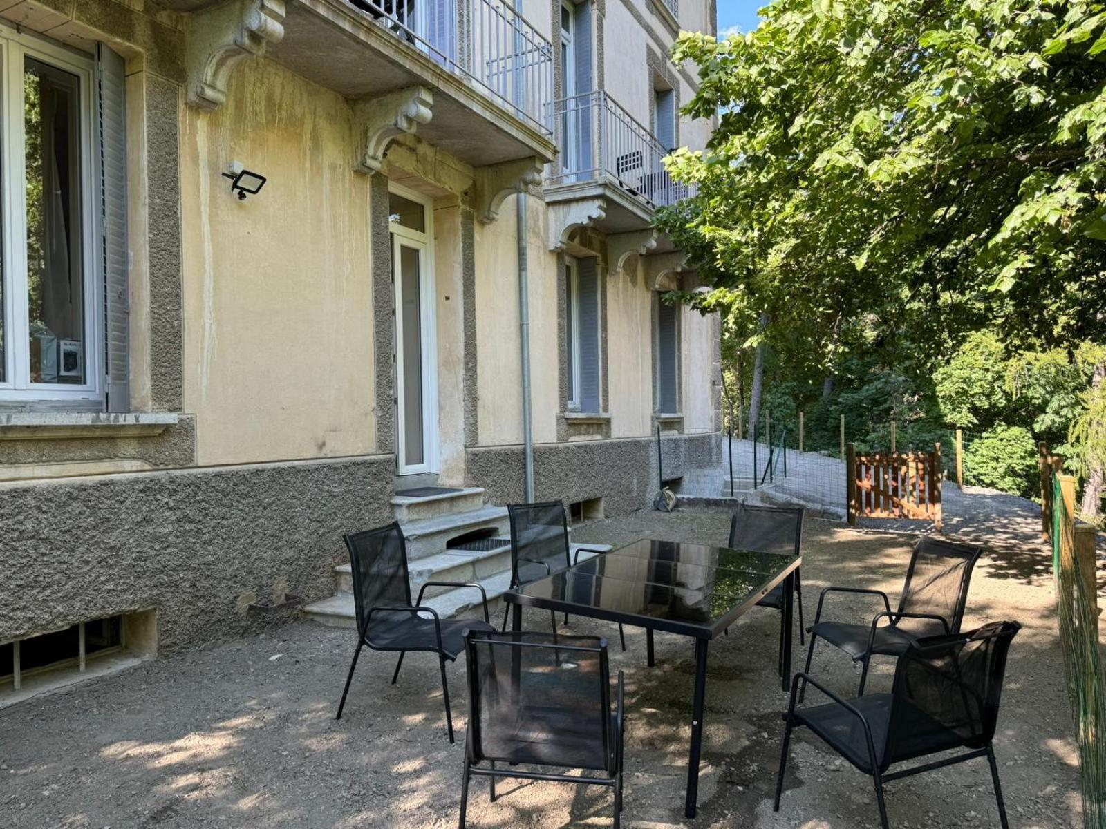 Appartements Confortables Avec Vue Montagne Alpes - Queyras - Villa Belle Fleur Château-Ville-Vieille エクステリア 写真
